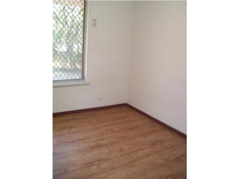 2 Petry street, Langford WA 6147