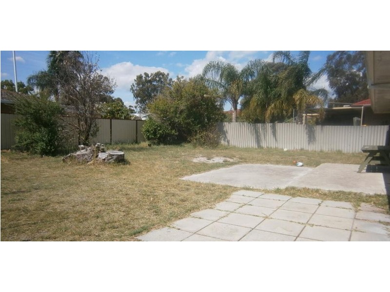 2 Petry street, Langford WA 6147