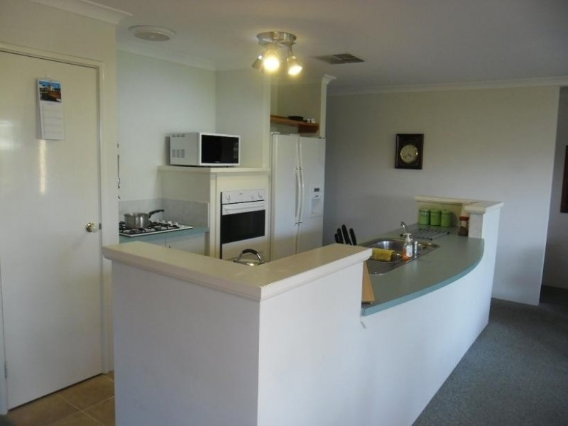 15 Larrawa Circle, Ellenbrook WA 6069