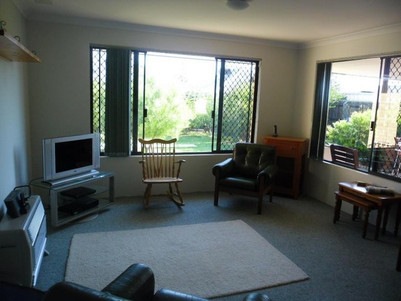 15 Larrawa Circle, Ellenbrook WA 6069