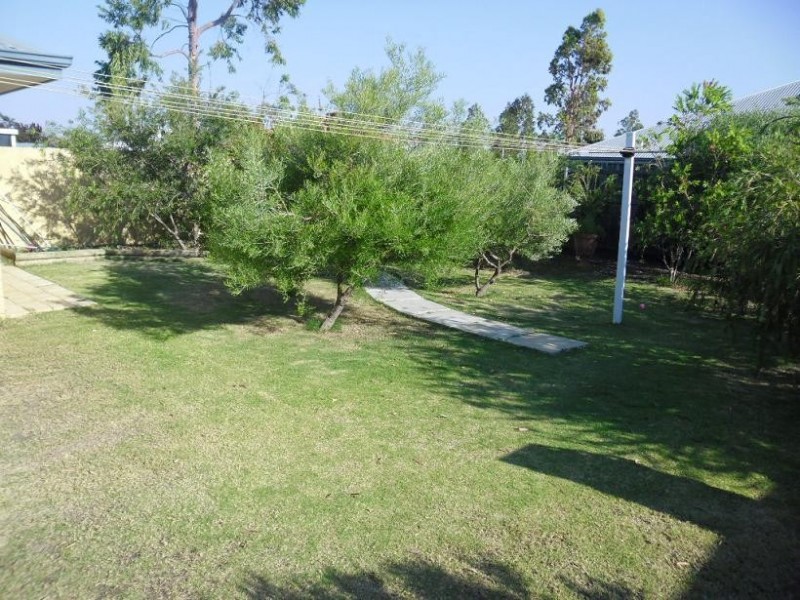 15 Larrawa Circle, Ellenbrook WA 6069