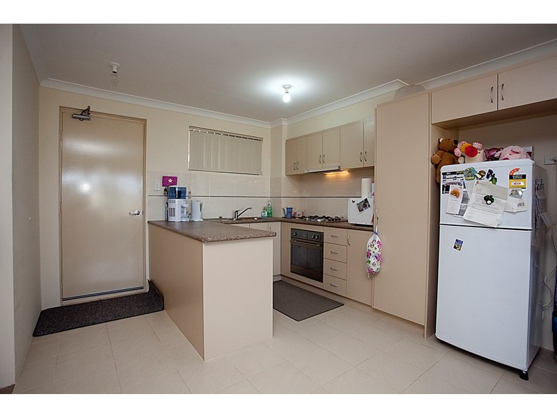 5/2 Towton Way, Langford WA 6147