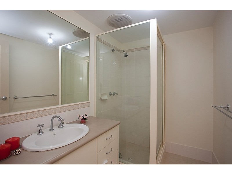 5/2 Towton Way, Langford WA 6147