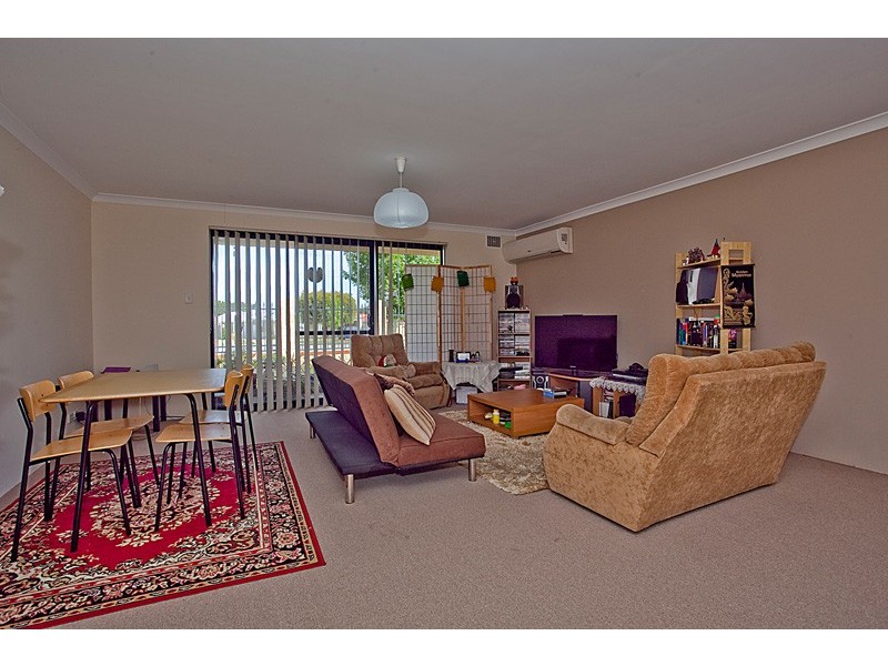 5/2 Towton Way, Langford WA 6147