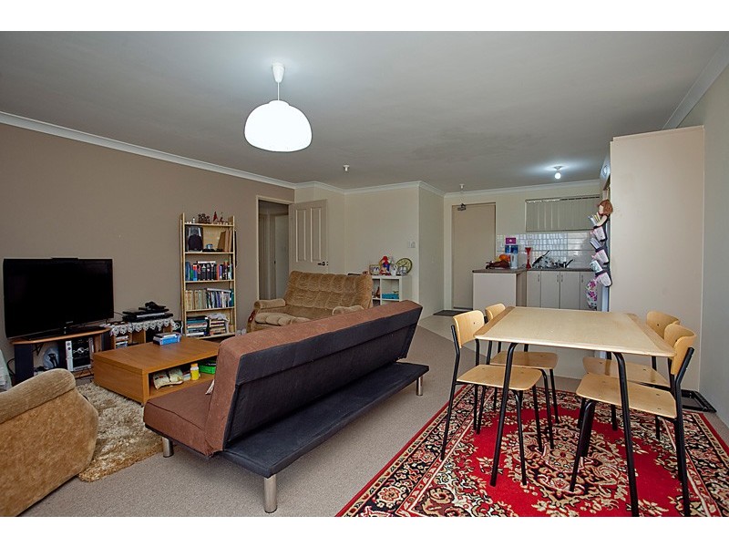 5/2 Towton Way, Langford WA 6147