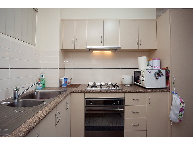 5/2 Towton Way, Langford WA 6147