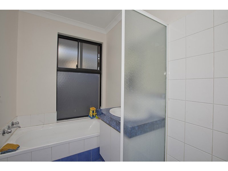 19A Coonawarra Drive, Caversham WA 6055