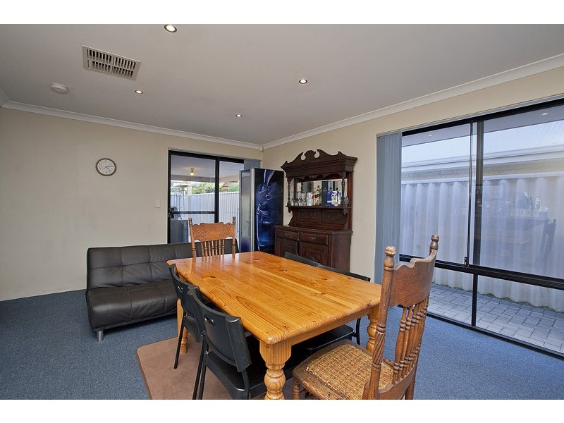 19A Coonawarra Drive, Caversham WA 6055