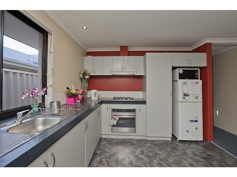 19A Coonawarra Drive, Caversham WA 6055