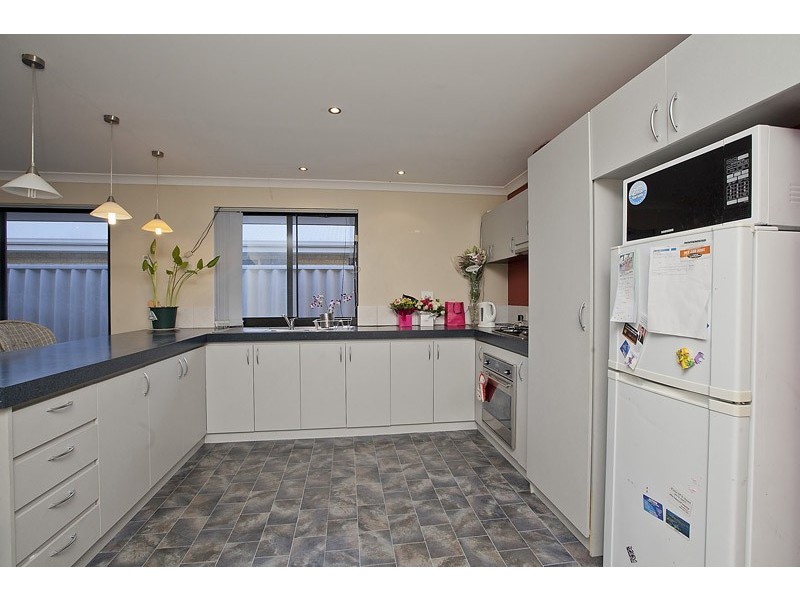 19A Coonawarra Drive, Caversham WA 6055