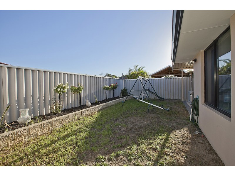 19A Coonawarra Drive, Caversham WA 6055