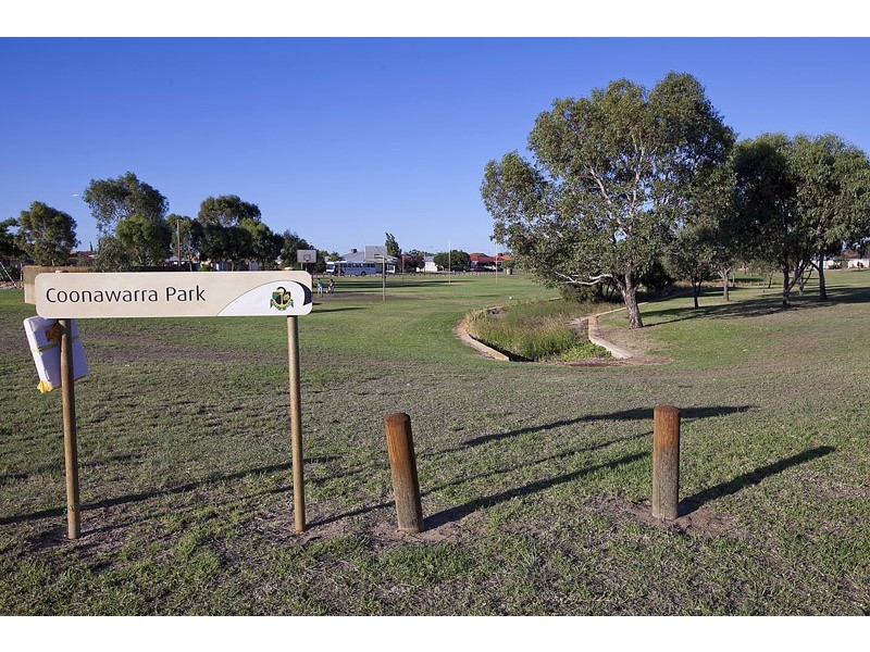 19A Coonawarra Drive, Caversham WA 6055
