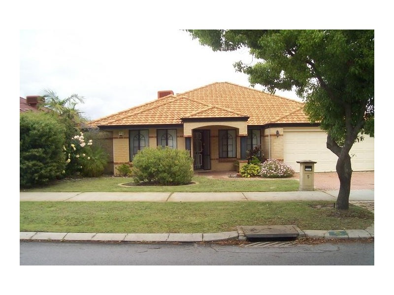 5 Ponte Vecchio Boulevarde, Ellenbrook WA 6069