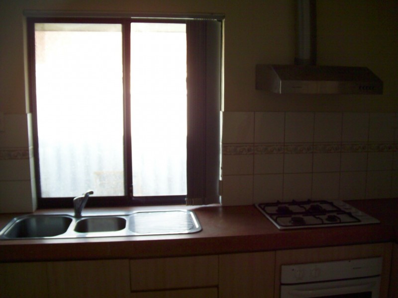 10 Rosher Road, Lockridge WA 6054