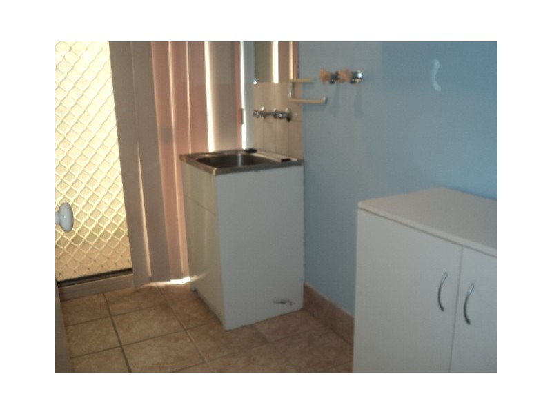 6 Monash Circle, Marangaroo WA 6064
