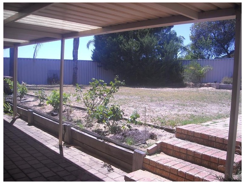 14 Werloo Court, Leda WA 6170