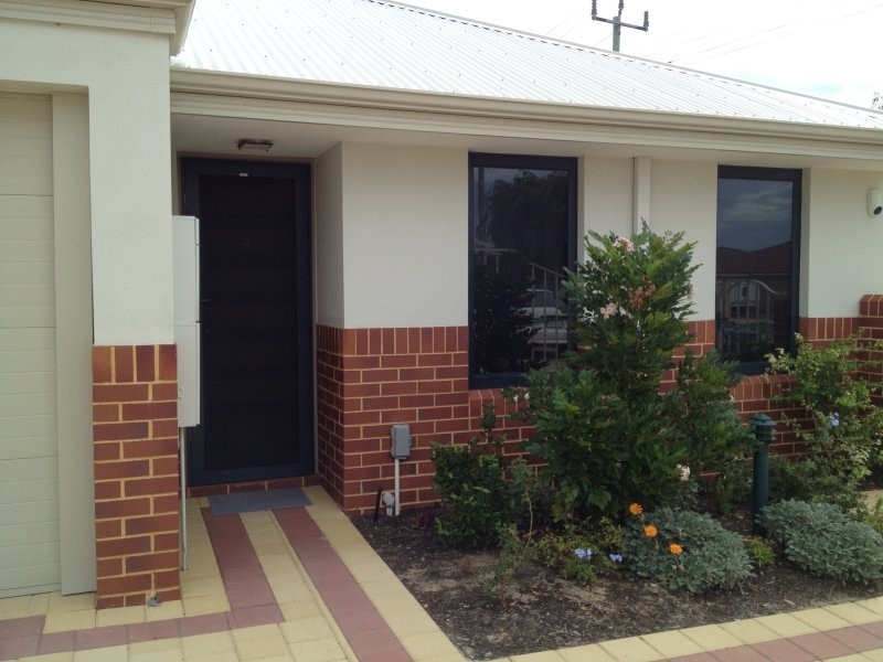 8/37 John  Street, Midland WA 6056