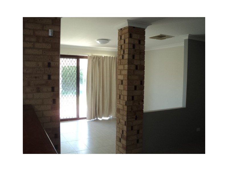 25 Timberlane Crescent, Beechboro WA 6063