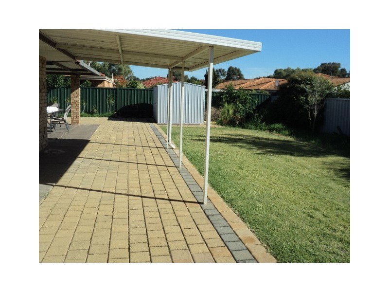 25 Timberlane Crescent, Beechboro WA 6063