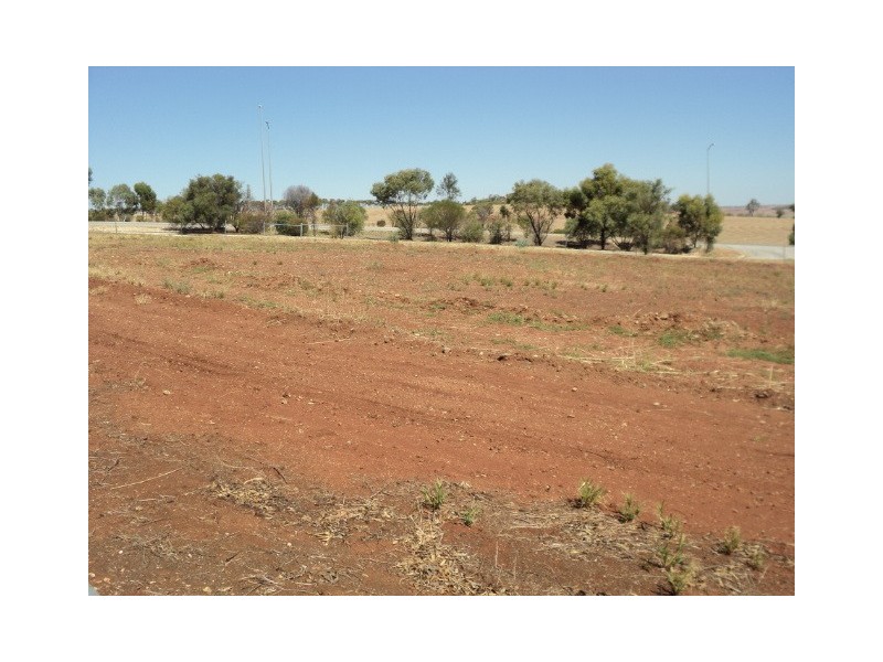 860 Yilgarn Avenue, Northam WA 6401