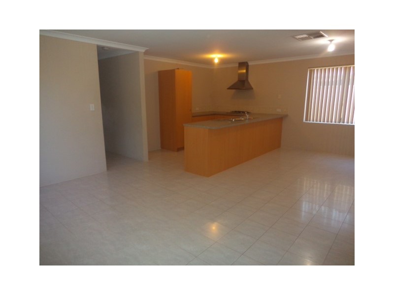 6 Turtledove Way, Beechboro WA 6063