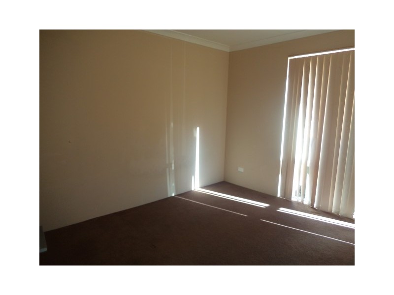 6 Turtledove Way, Beechboro WA 6063