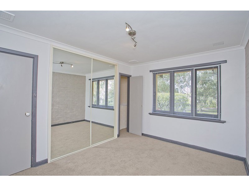 19 Jennings Way, Lockridge WA 6054