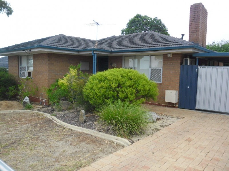 13 Caladenia Way, Koongamia WA 6056