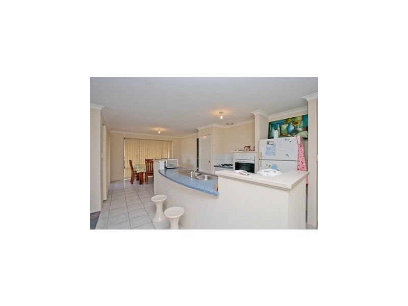 11 Djilba View, Leda WA 6170