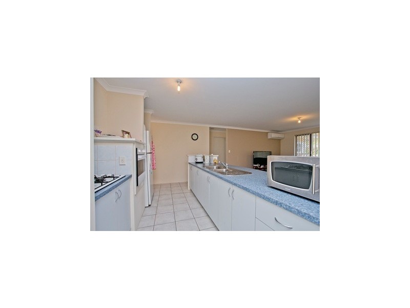 11 Djilba View, Leda WA 6170