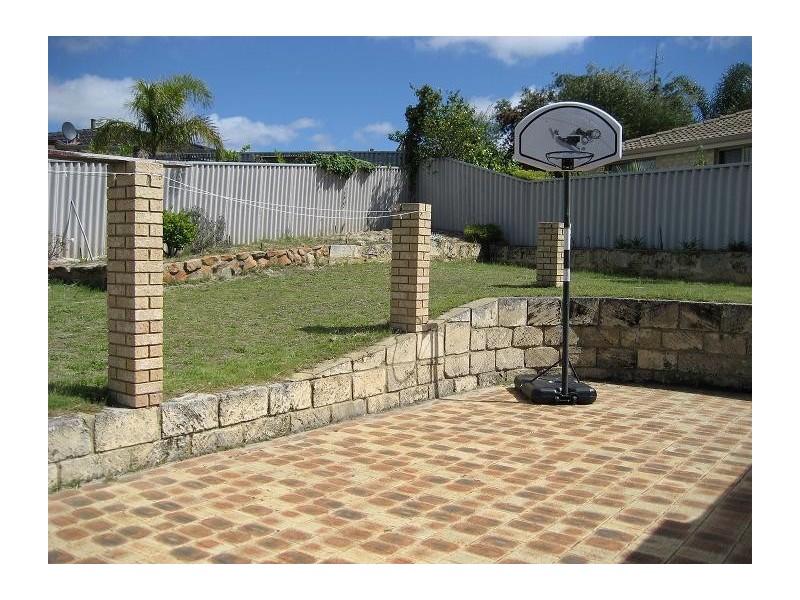 21 Teviot Place, Beechboro WA 6063