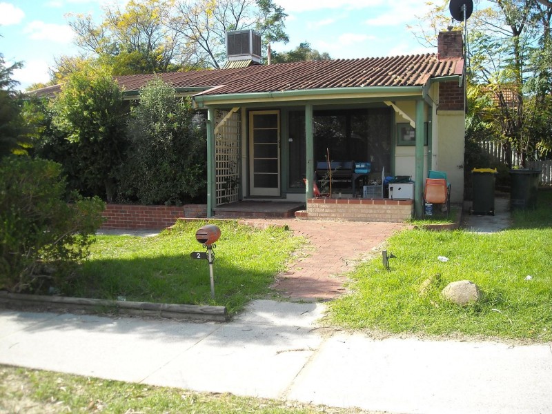 2 Kalara Way, Koongamia WA 6056
