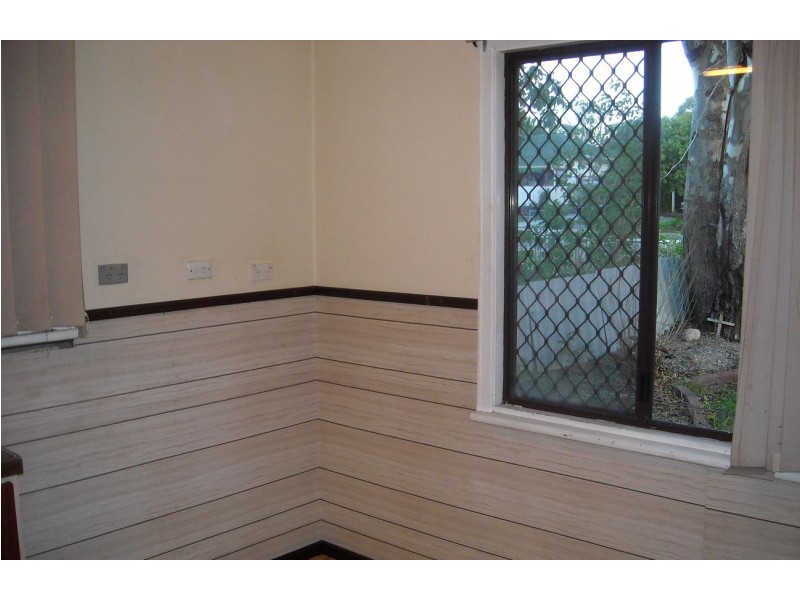 2 Kalara Way, Koongamia WA 6056