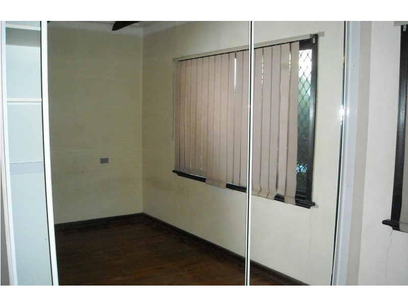 2 Kalara Way, Koongamia WA 6056