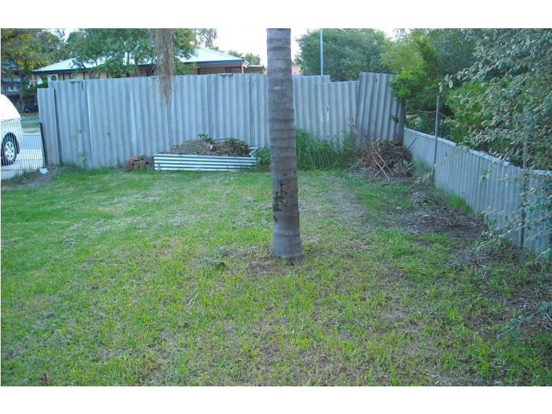 2 Kalara Way, Koongamia WA 6056