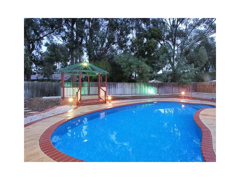 27 Sauvignon Avenue, The Vines WA 6069