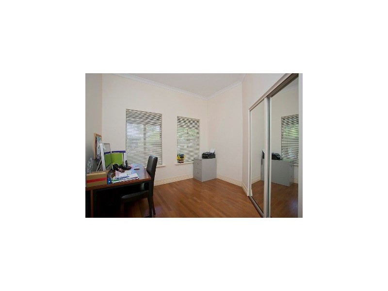 2B Mary Street, Hazelmere WA 6055