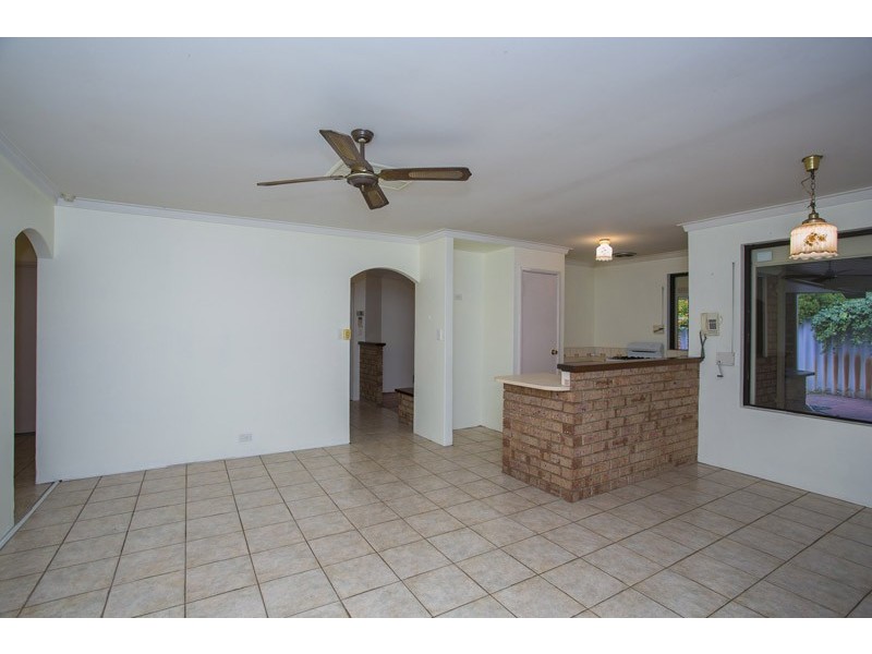 21 Amazon Drive, Beechboro WA 6063