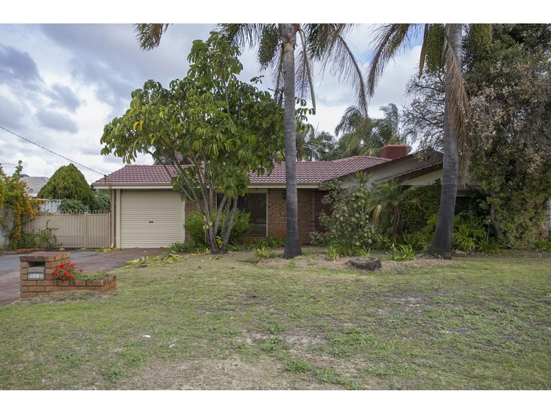 21 Amazon Drive, Beechboro WA 6063