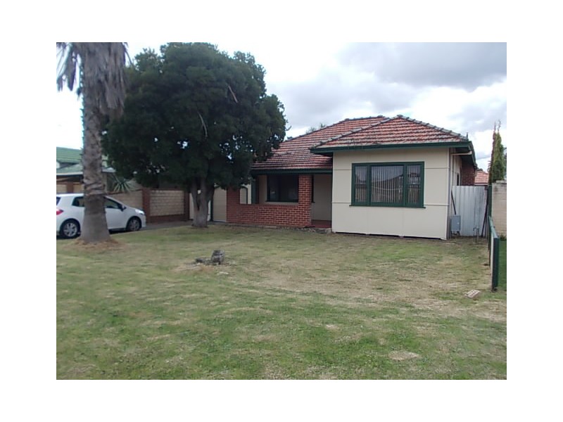 28 Redcliffe Street, East Cannington WA 6107