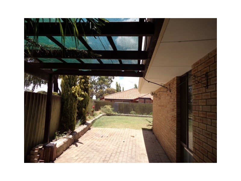 6/13 Bray Place, Beechboro WA 6063
