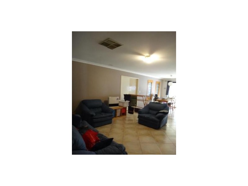 5 Ponte Vecchio Boulevarde, Ellenbrook WA 6069