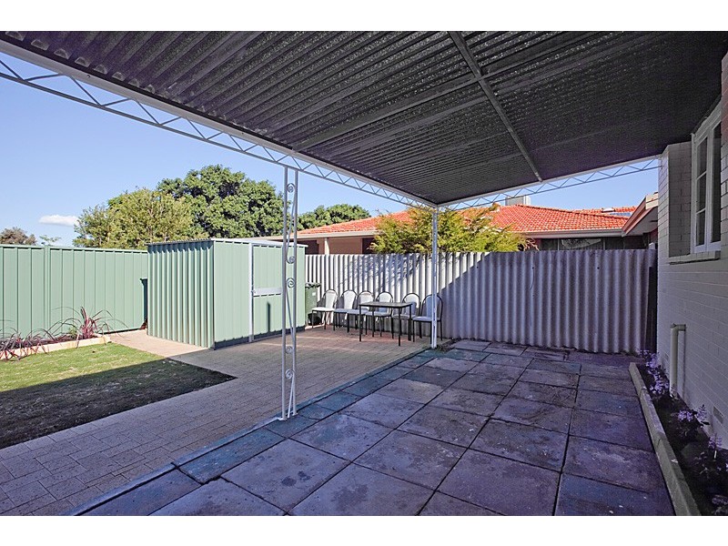 14 Releigh Road, Bayswater WA 6053