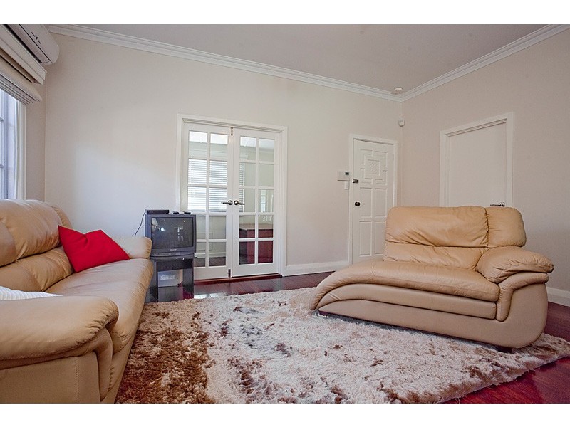 14 Raleigh Road, Bayswater WA 6053