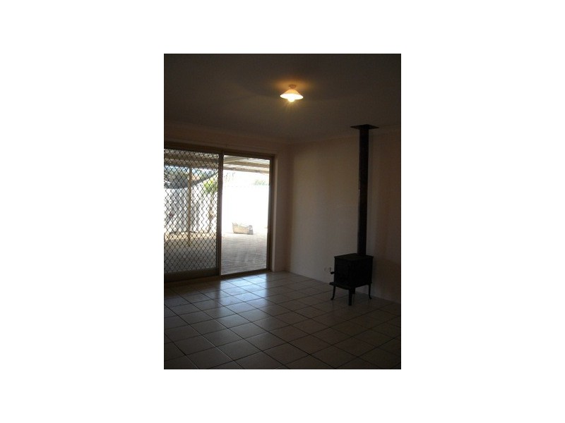 21 Wenstead Place, Stratton WA 6056