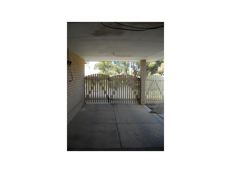 21 Wenstead Place, Stratton WA 6056