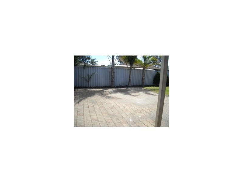 21 Wenstead Place, Stratton WA 6056