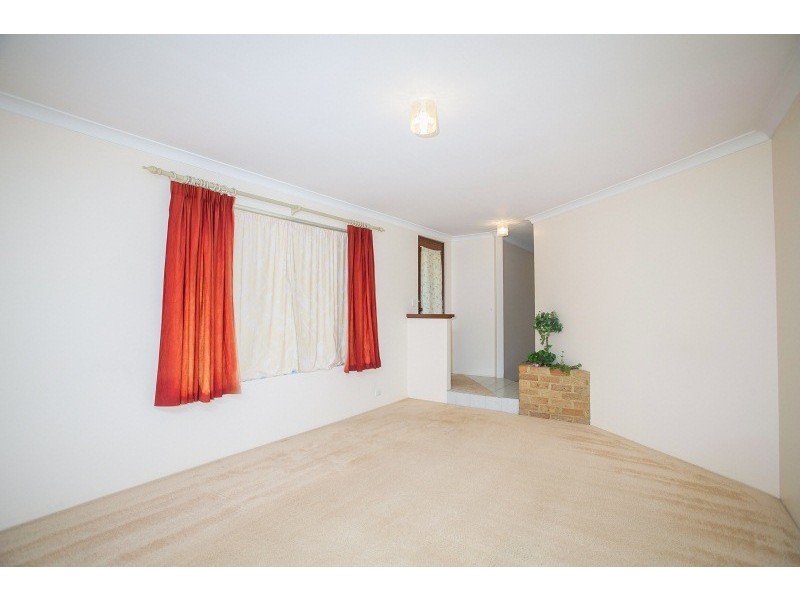 5 Cocos Grove, Kiara WA 6054