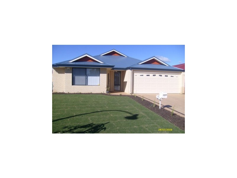 10 Kandimak Boulevarde, Byford WA 6122