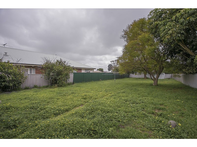 127 Bulong Avenue, Redcliffe WA 6104